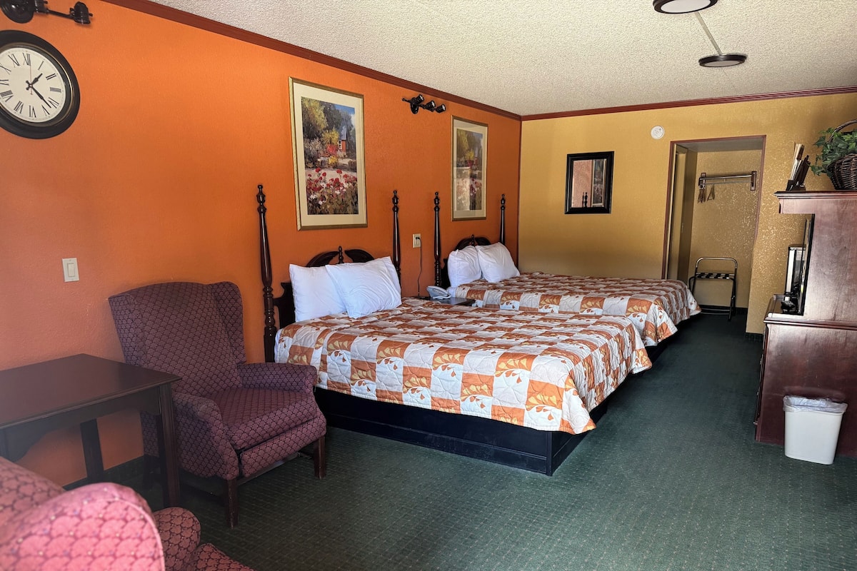 Standard Room, 2 Queen Beds | Desk, free WiFi, bed sheets