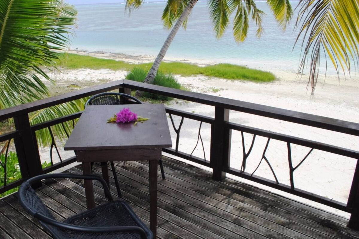 Bungalow, Beachfront