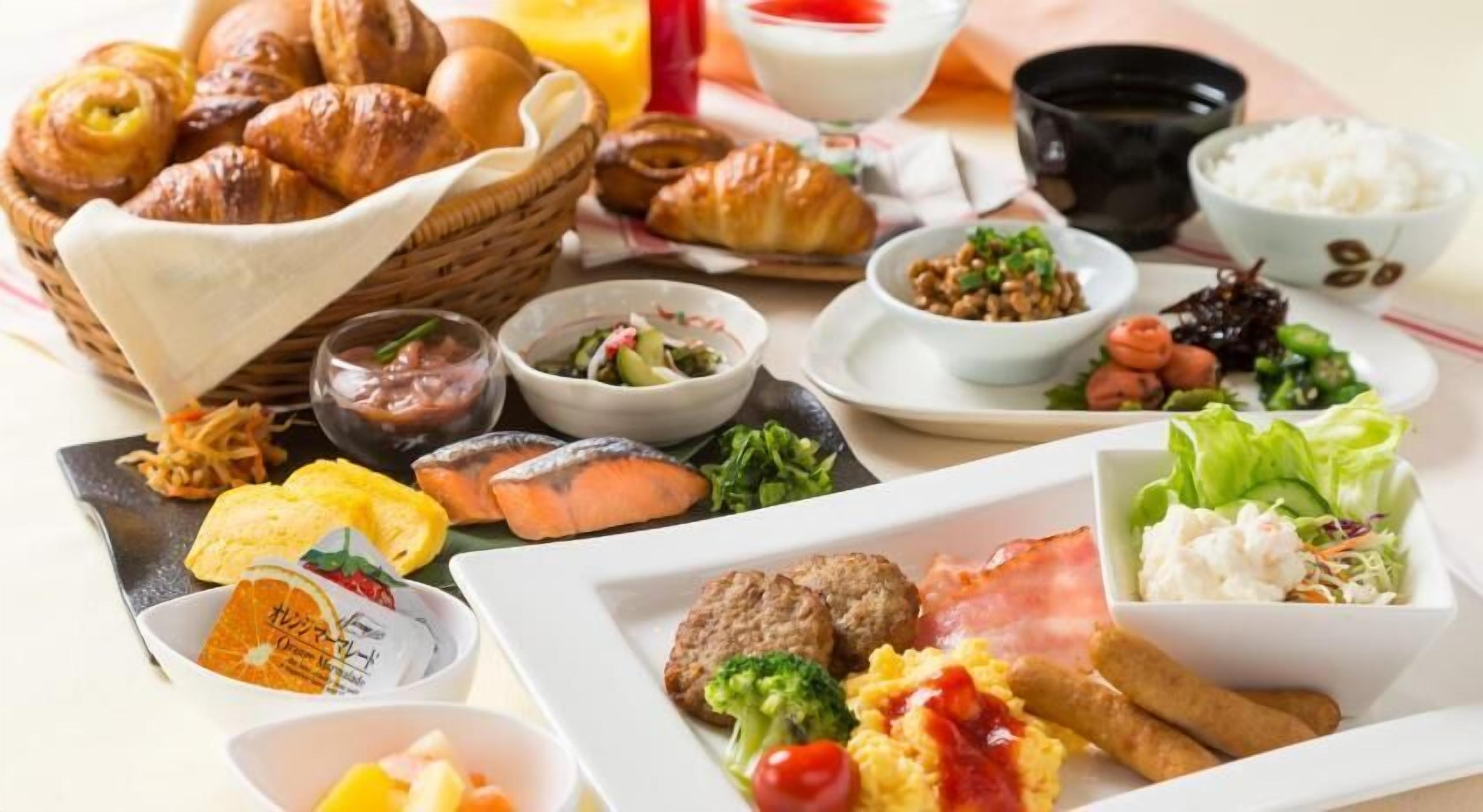 Aamiaisateria | Päivittäinen buffetaamiainen (1000 JPY per henkilö)