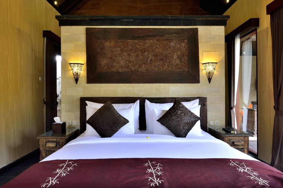 Loriano (2 Bed Rooms with Private Pool) | Frigobar, cofres nos quartos, escrivaninha, cortinas blackout