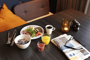 Daily buffet breakfast (NOK 200 per person)