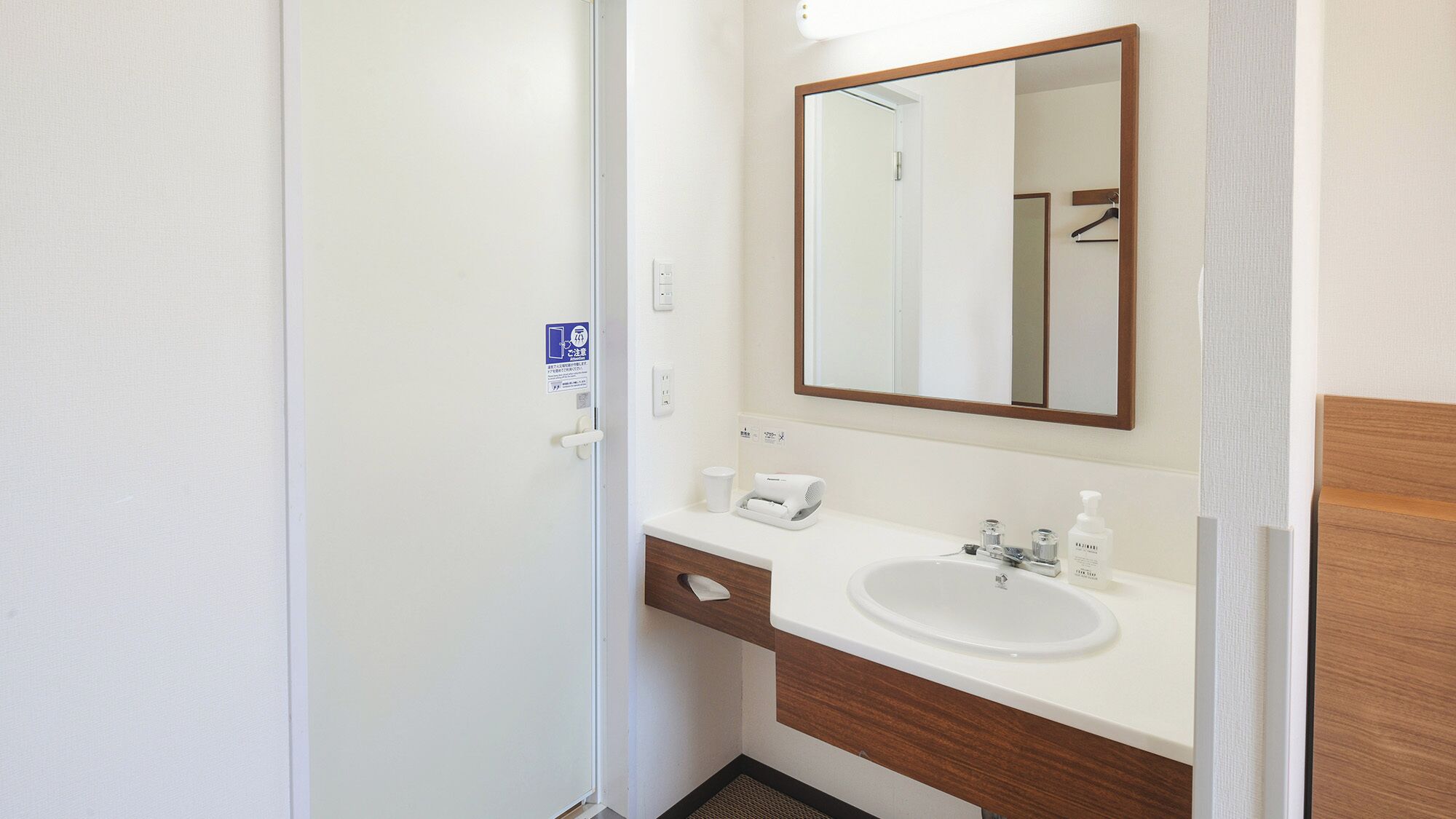 1 bedroom, desk, soundproofing, iron/ironing board