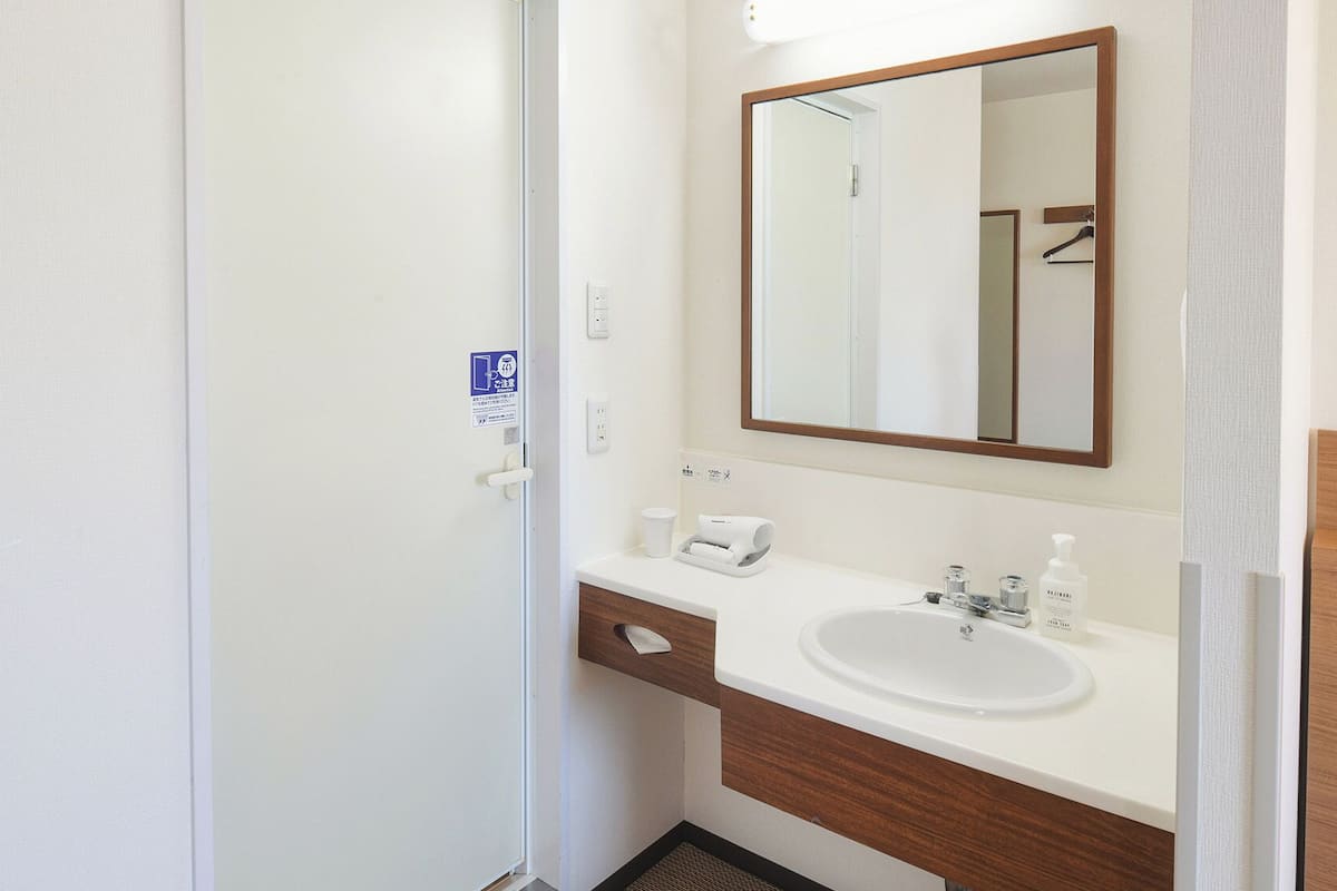 1 bedroom, desk, soundproofing, iron/ironing board