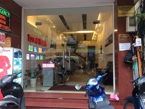 Pintu masuk hartanah