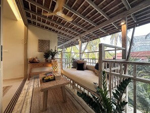 Deluxe Premium Double Room | 1 chambre, coffre-fort, décor unique, ameublement unique