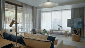 Exclusive Double Room | Living area
