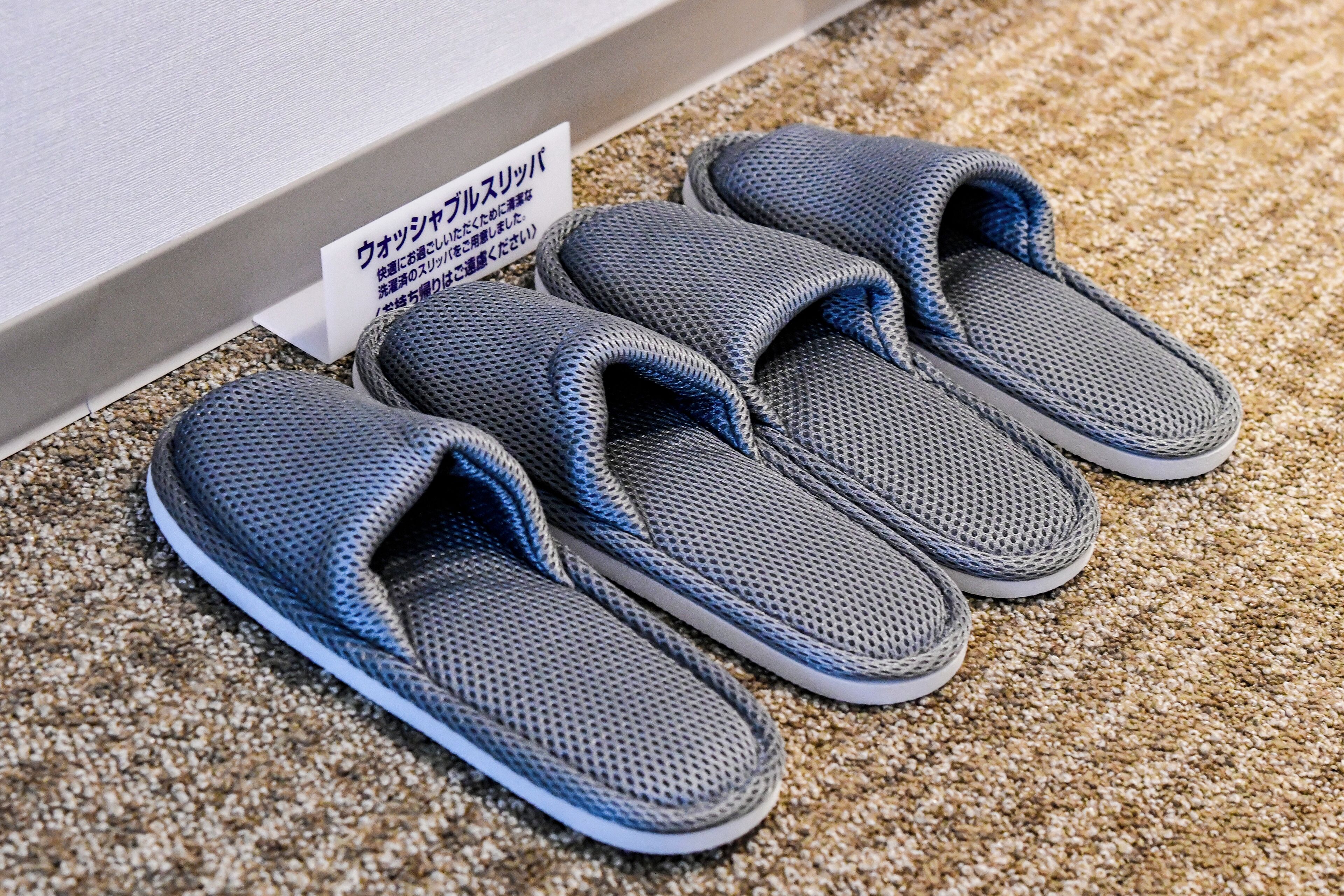 desk, laptop workspace, free wired internet, bed sheets