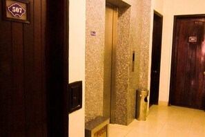 Interior detail - Binh Minh Sunrise Hotel (Hue)