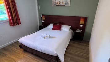 Chambre Double Standard | Bureau, rideaux occultants, chambres insonorisées, lits bébé (gratuits)