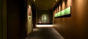 Yachiyo Katsutadai Ekimae 船舶旅館