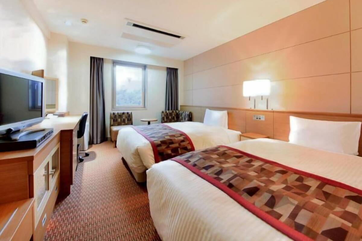 1 habitación, ropa de cama de alta calidad, edredón y escritorio