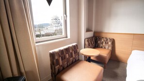 1 bedroom, premium bedding, down duvets, desk