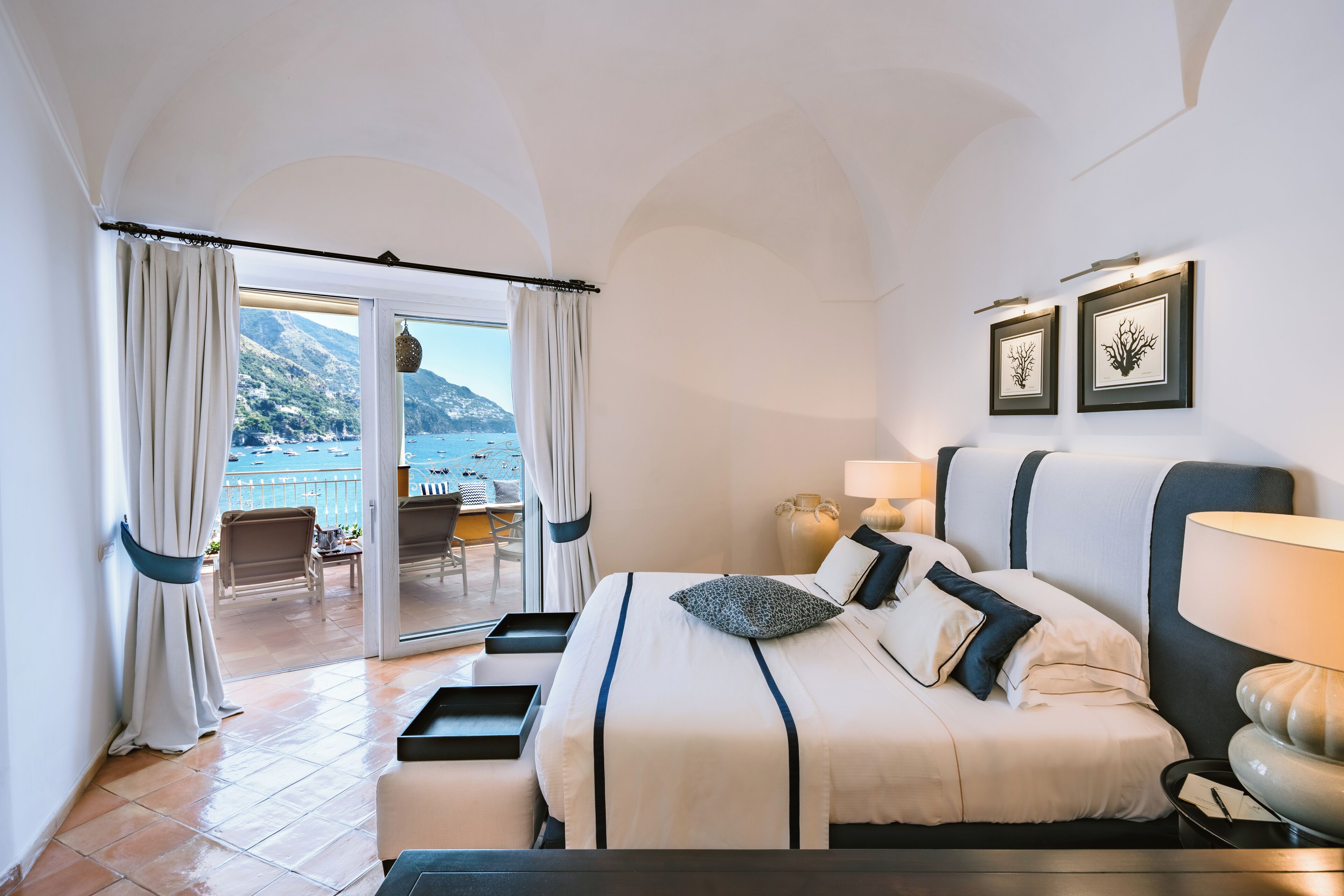 Suite Junior, terrazzo, vista mare | Biancheria da letto ipoallergenica, minibar, una cassaforte in camera