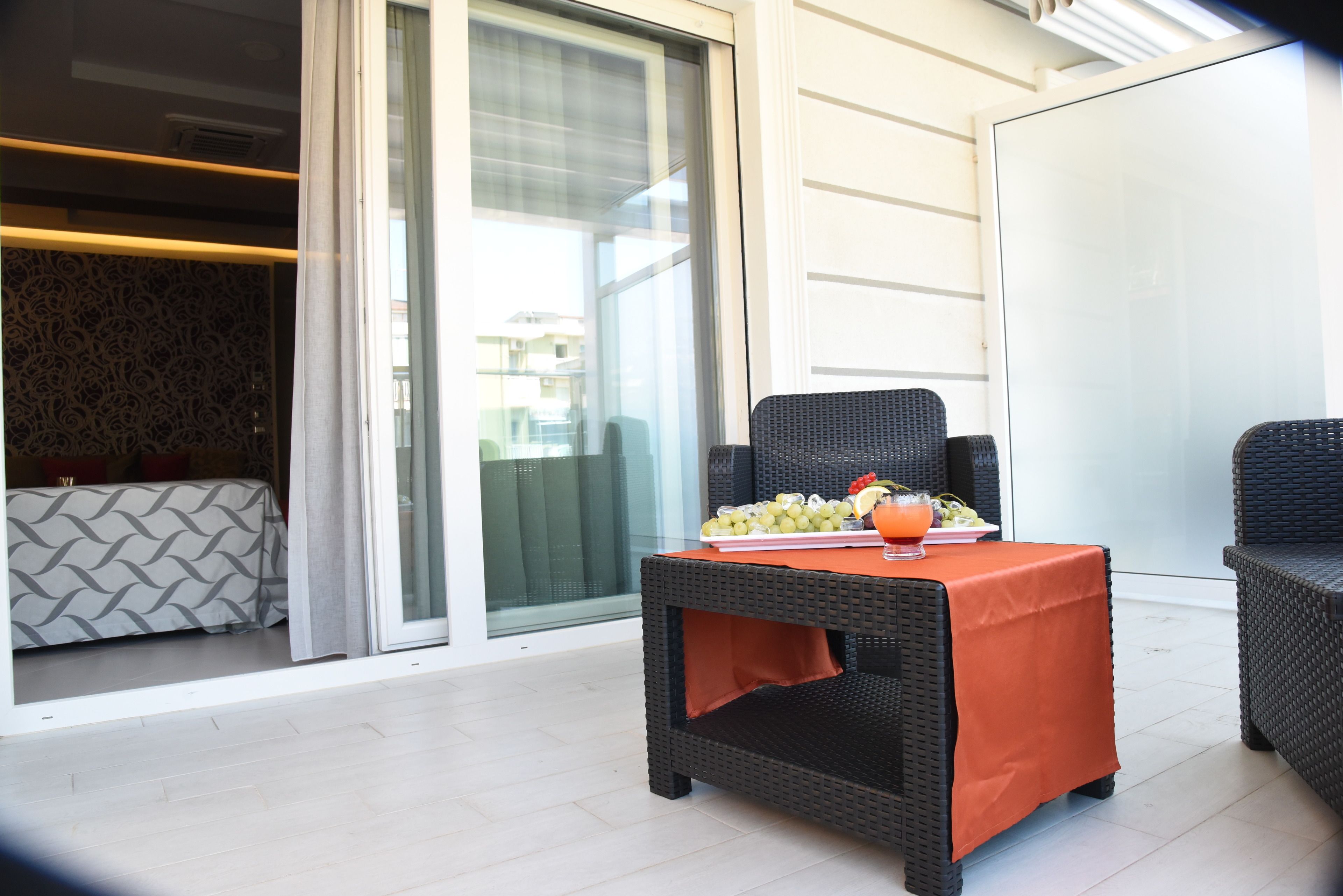 1 bedroom, premium bedding, minibar, in-room safe