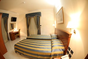 Economy Twin Room, 2 Single Beds
