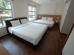 Family Room | Individually furnished, iron/ironing board, free WiFi - Nagoya Inn Hotel (Langkawi)