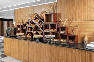 Daily buffet breakfast (SAR 50 per person)