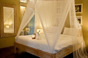 Superior Villa, 1 Bedroom | Minibar, in-room safe, desk, iron/ironing board - Les Villas Ottalia Gili Trawangan (Gili Trawangan)