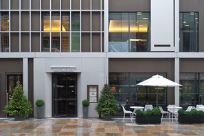 Front of property - South Place Hotel (London)