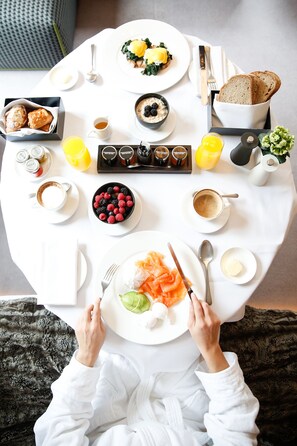 Daily cooked-to-order breakfast for a fee - South Place Hotel (London)