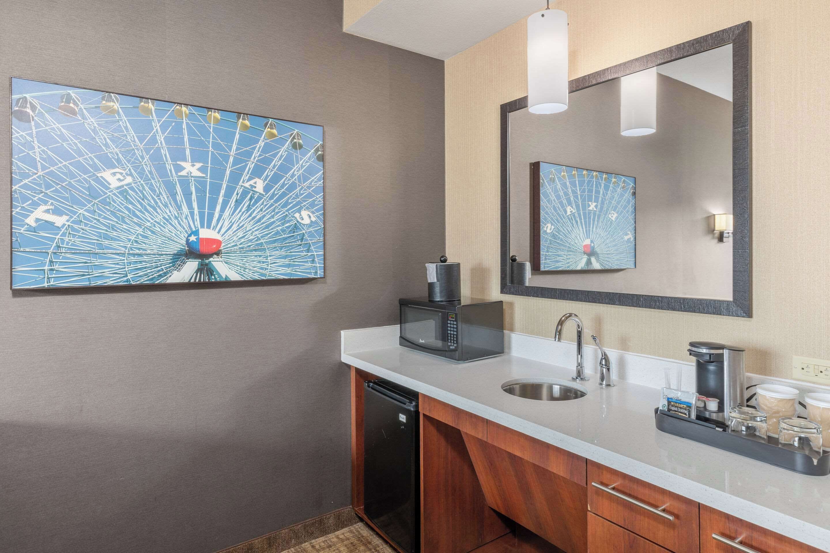 suite, 1 king bed with sofa bed, accessible, non smoking | in-room safe, desk, iron/ironing board, free wifi