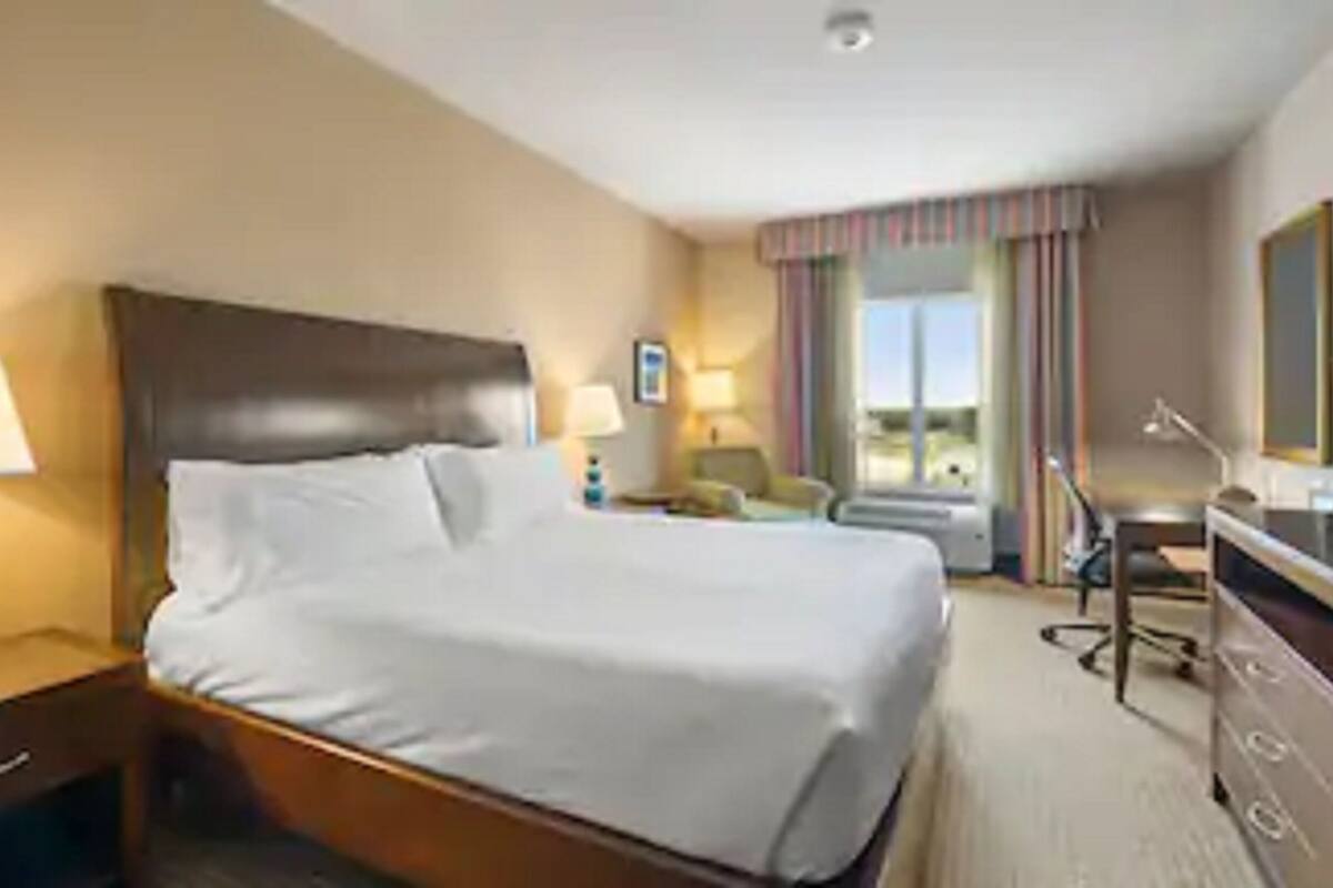 1 bedroom, desk, blackout curtains, free wifi