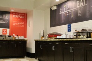 Petit déjeuner buffet compris tous les jours