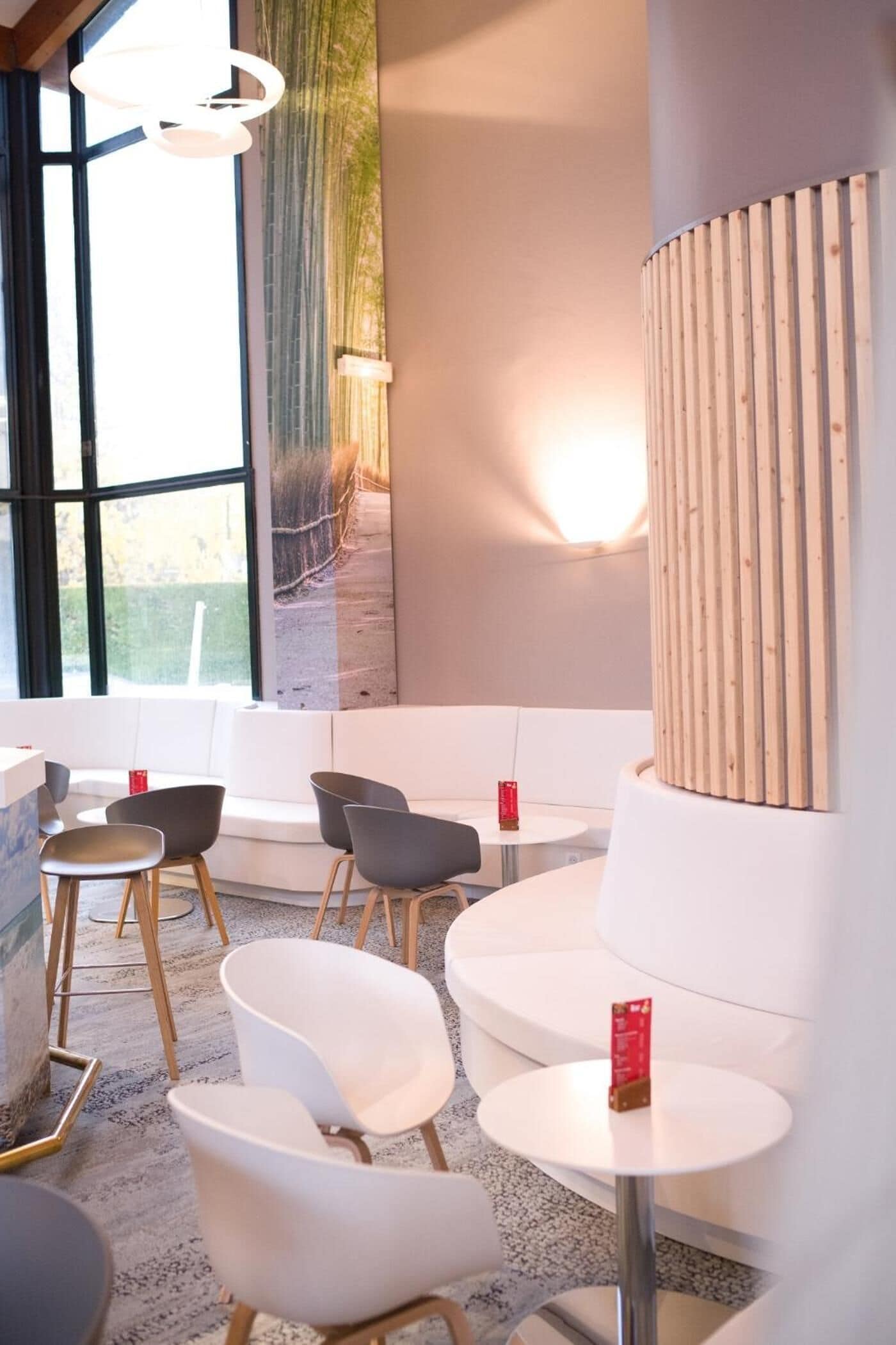 lunch and dinner served, french cuisine