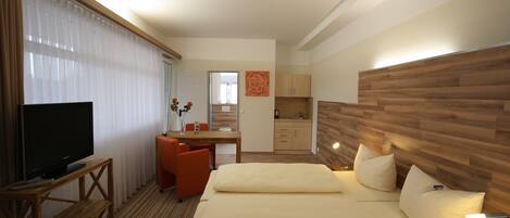 Comfort Double Room | Premium bedding, individually decorated, desk, blackout drapes