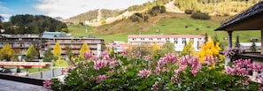 Suite Junior, balcone, vista montagna | Vista balcone