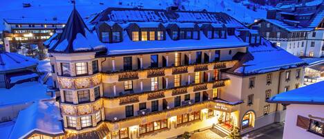 Fachada de la propiedad