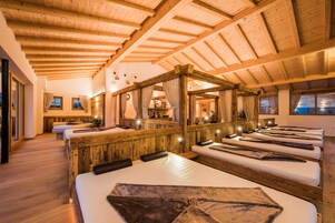 Un sauna, baño turco, baño turco/hammam, tratamientos corporales