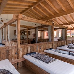 Sauna, höyrysauna, turkkilainen sauna, vartalohoitoja, aromaterapiaa