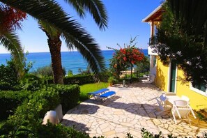 Terrace/patio - Glyfada Beach - Menigos Resort (Corfu)