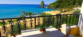 Glyfada Beach - Menigos Resort