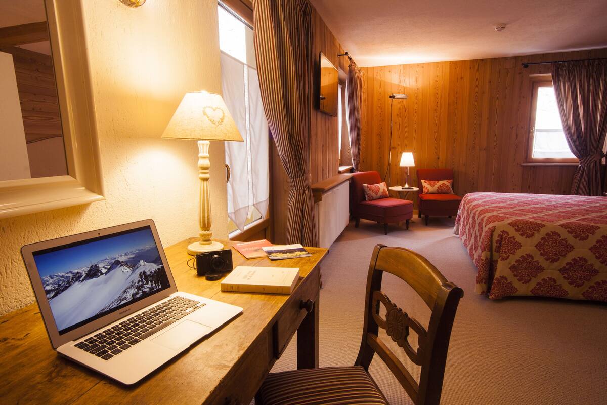 triple room | room amenity