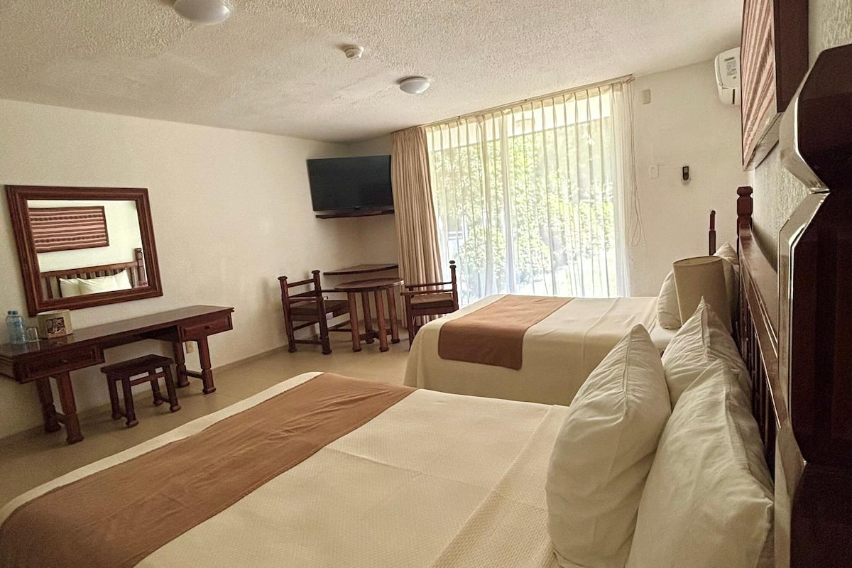 Superior Room | 1 bedroom, in-room safe, laptop workspace, blackout curtains