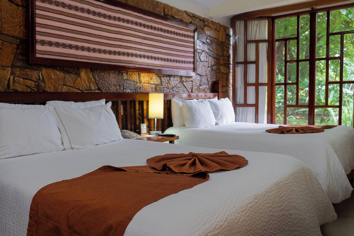 standard double room | 1 bedroom, down duvets, in-room safe, laptop workspace