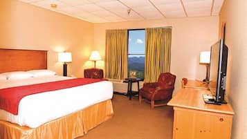 Meja kerja, setrika/meja setrika, dan seprai linen