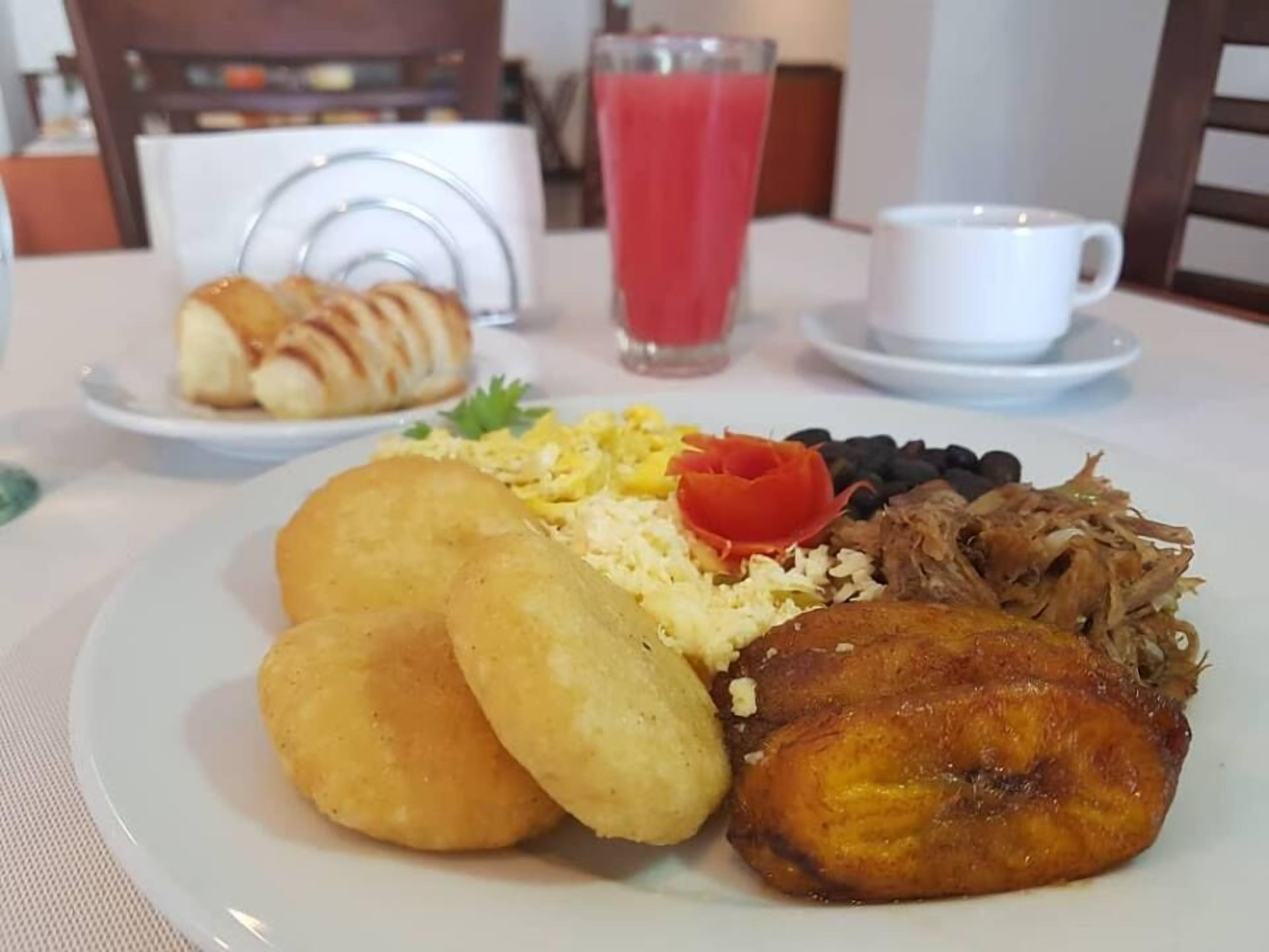 Photo - Hotel Cristina Suites