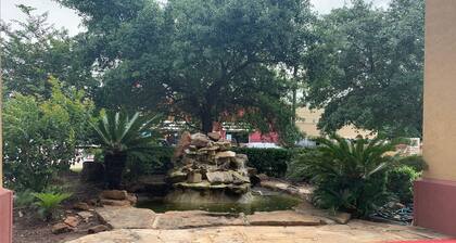 Camelot Inn 1960 Houston