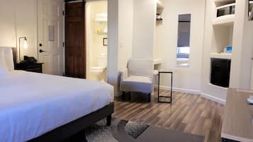1 bedroom, premium bedding, pillow-top beds, individually decorated