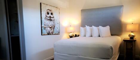 Room, 1 Queen Bed | 1 bedroom, premium bedding, pillow-top beds, individually decorated