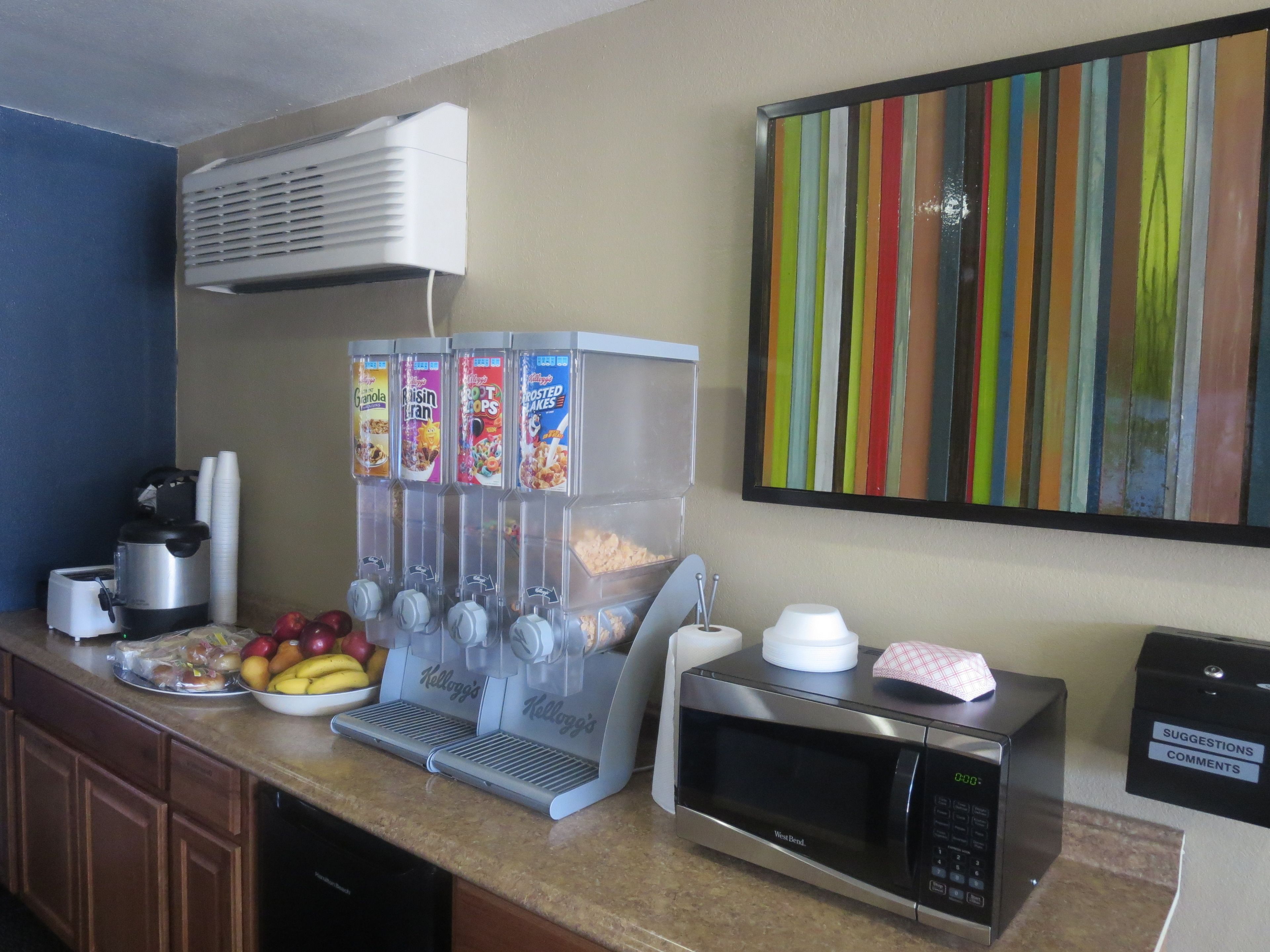 Free daily buffet breakfast 