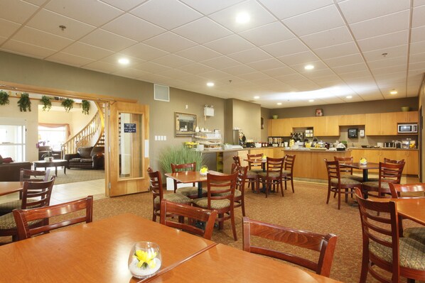 Free daily buffet breakfast