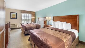 标准房, 2 张大床, 无烟房, 冰箱和微波炉 | 1 多间卧室、加厚床垫、办公桌、笔记本电脑工作区