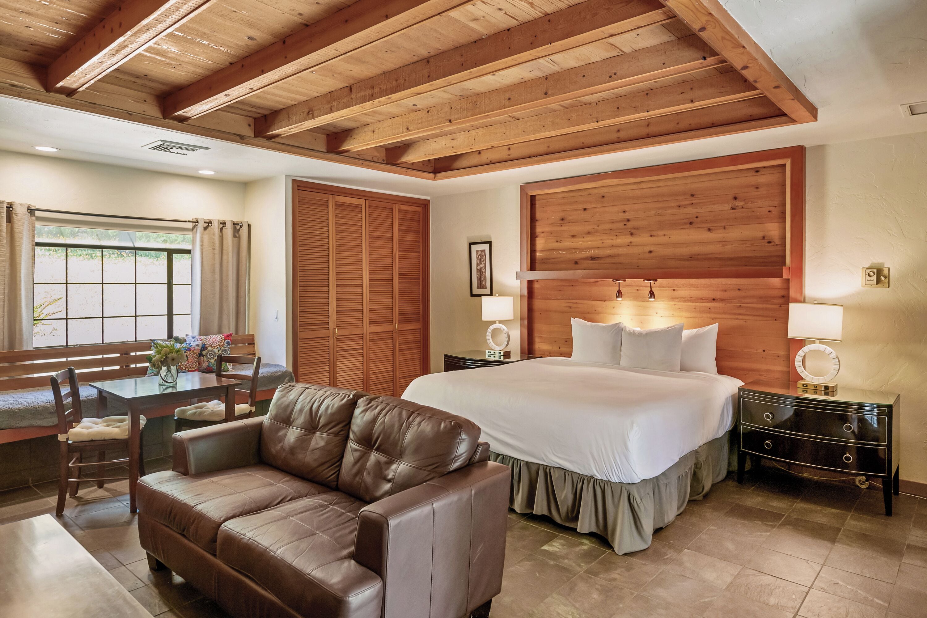 deluxe room, 1 king bed, poolside | premium bedding, pillow-top beds, desk, bed sheets