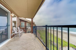 Family Room, 2 Bedrooms, 2 Bathrooms (Bed Requests Subject to Availability) | Beach/ocean view
