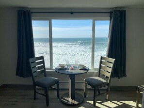 One Bedroom Suite, Kitchenette, Ocean View | Free WiFi, bed sheets - West Beach Suites (Lincoln City)