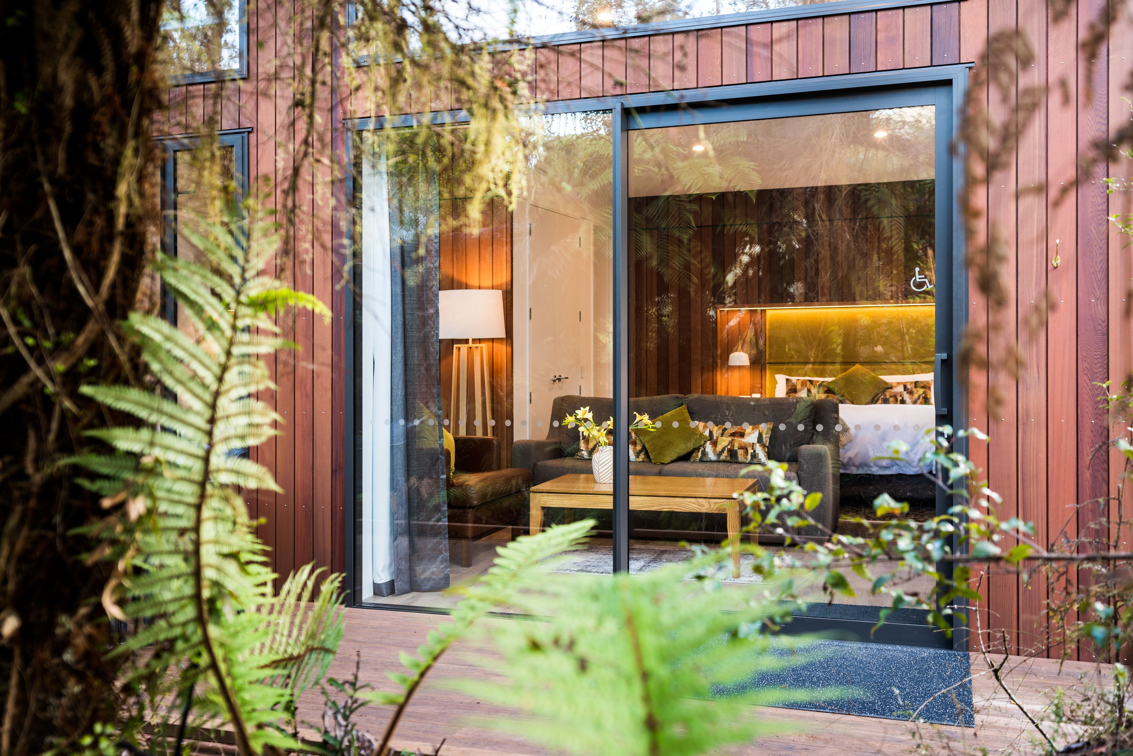 Deluxe Tree Lodge | Free WiFi, bed sheets
